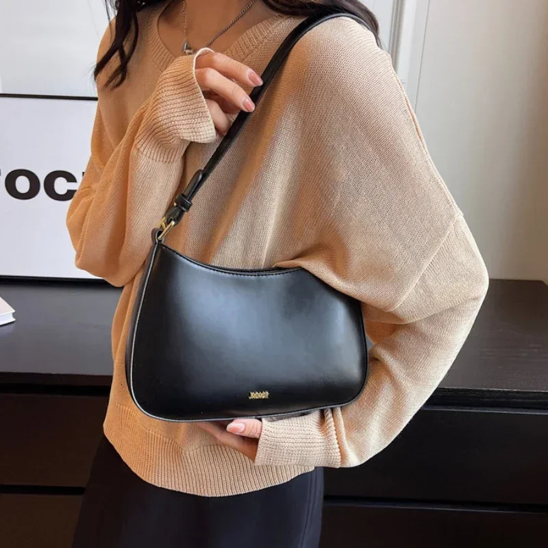 Red Underarm Shoulder Bags for Women Texture Leather Crossbody Bag er Wedding Bride Handbags Sling Bag 250609