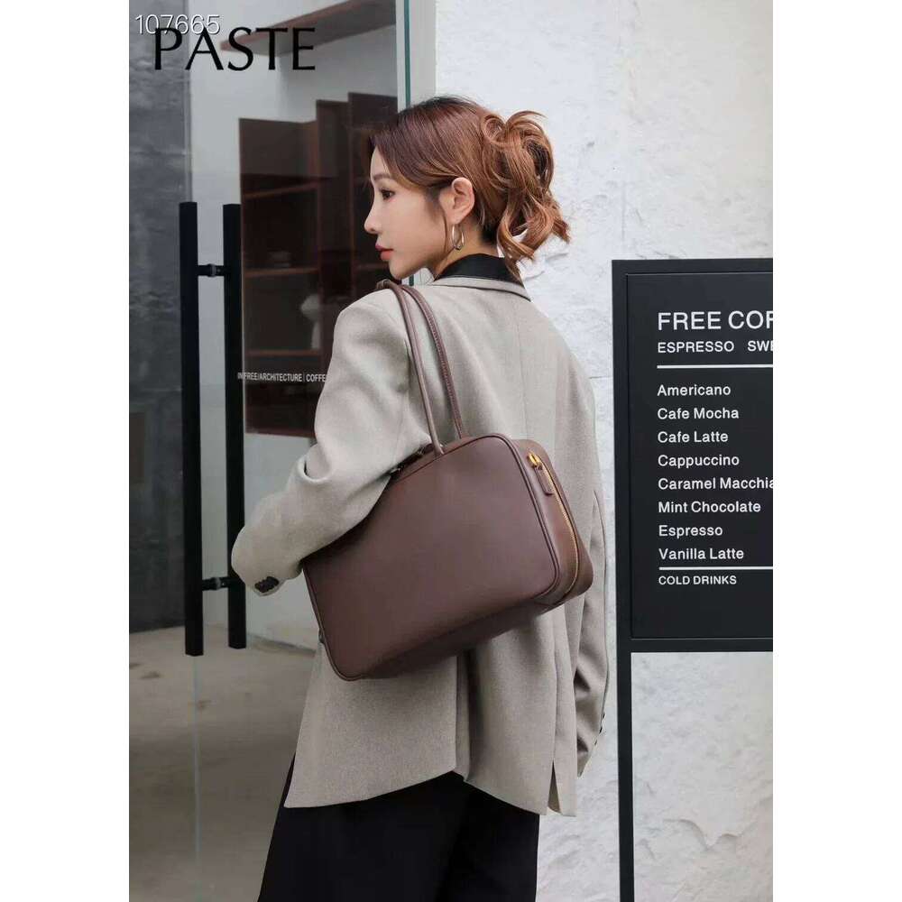 Designer Bag Designer Bag Exquisite Cowskin Long Handle Briefcase Chocolate Brown Leisure Cowhide Leather Women Shoulder High Quality Ladies Handbag