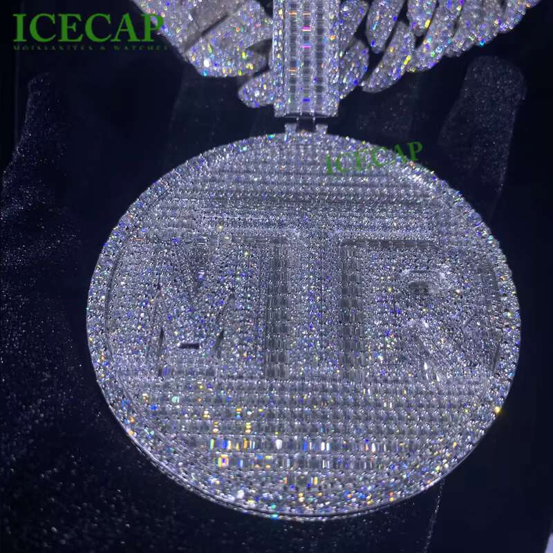 Custom Hiphop Jewelry Ice VVS Moissante 3D Baguette Cut Letters Pendant Solid Silver White Gold Plated Rapper Personality Cham