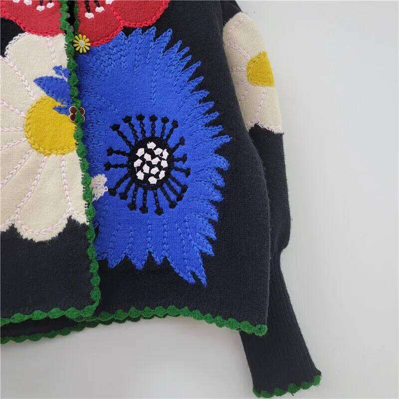 DEAT Women's Cardigan Contrast Color Knitted Flowers O-neck Retro Loose Lantern Sleeve Sweaters 2025 New Summer Fashion 29L9213