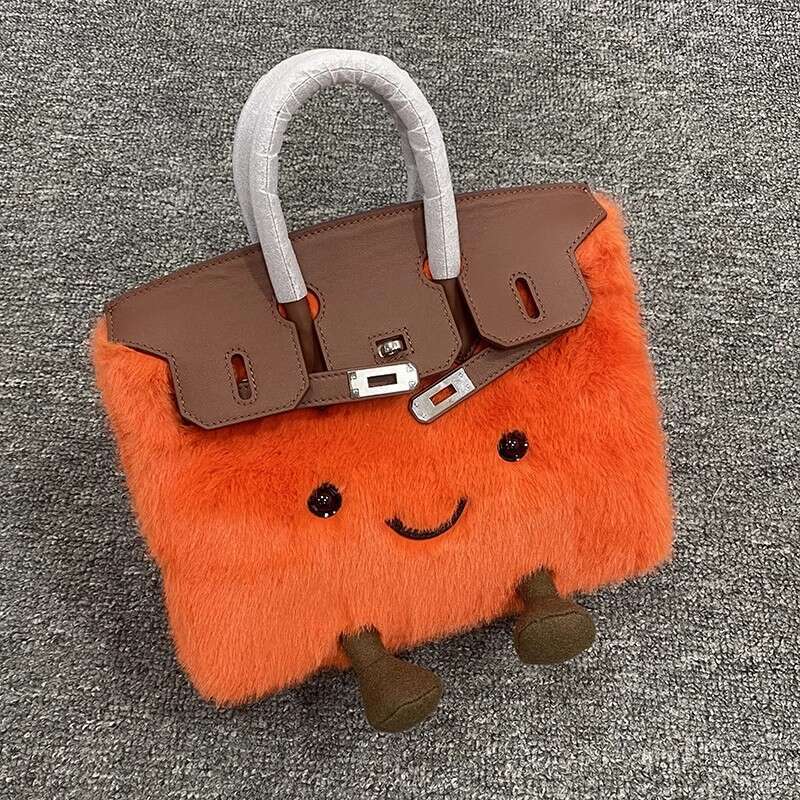 Designer bag Cute Plush Storage Tote Crossbody Large Capacity Handbag Shoulder Dual Purpose Bag Gift for Women Autumn and Winter