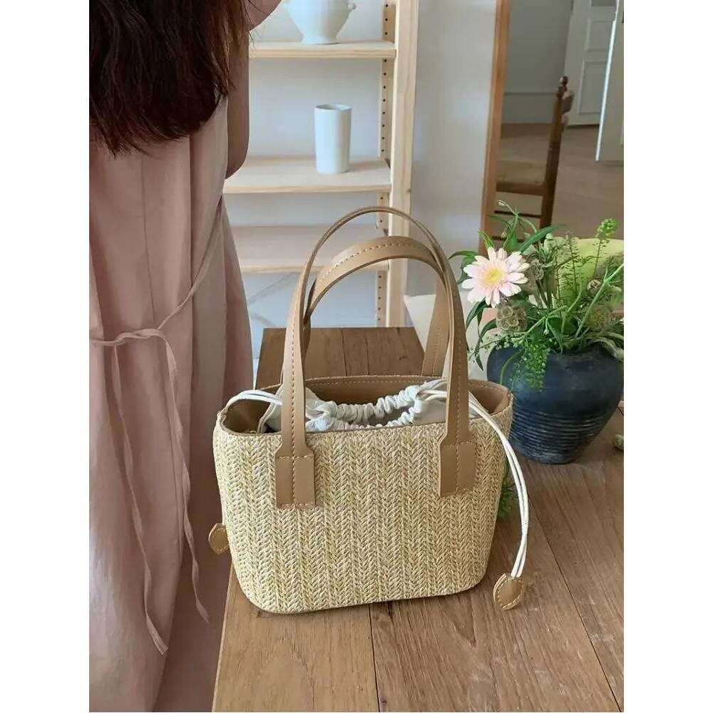 Leisure Grass Woven Handbag Drawstring Bucket One Shoulder Crossbody Women's Travel Bohemian Vacation Beach Bag