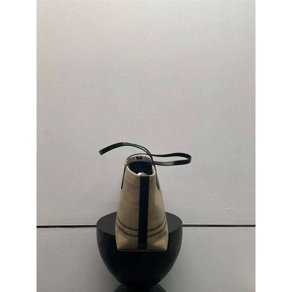 Women's Tote Large-Capacity Shoulder Clutch Bag Summer Casual Vacation High Quality