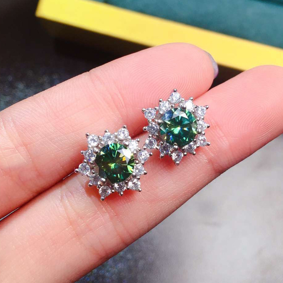 1CT Choucong Brand Ins Top Sell Spakrling Luxury Jewelry 925 Sterling Silver Round Cut Emerald Lab Moissanite Diamond Party Bright Lady Stud Earring G