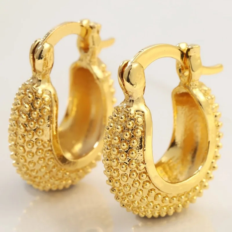 Fashion Oval Hollow Out Metal Hoop Earrings for Women Girls Vintege Gold Color Charm Jewelry Gifts Accessories 250610