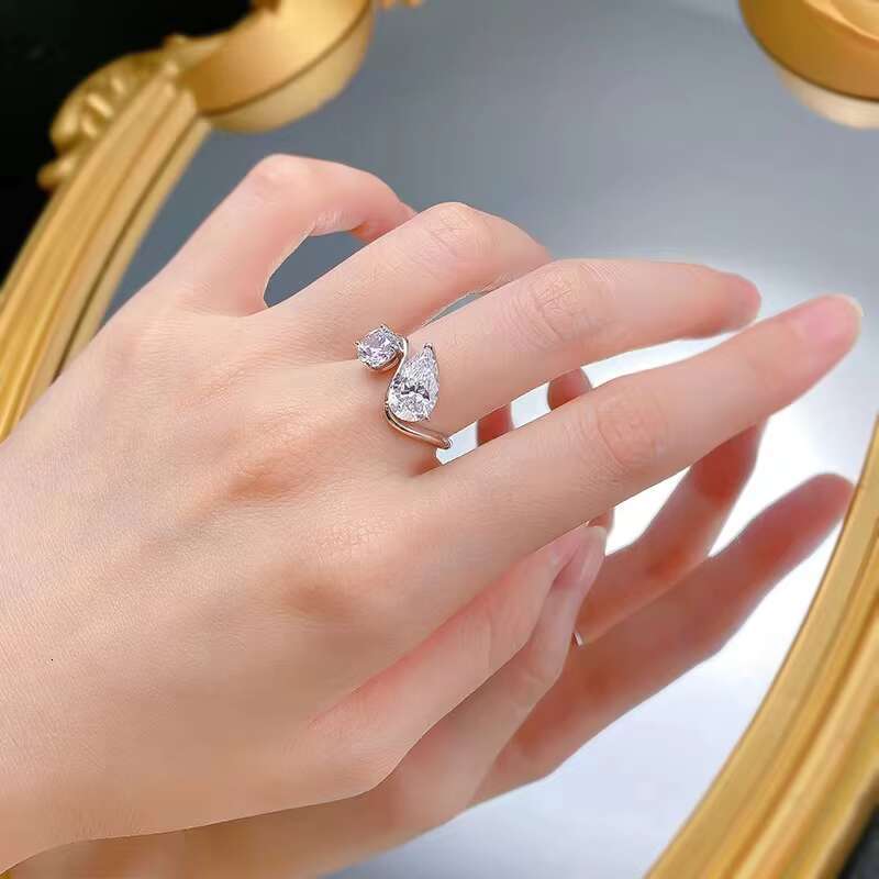 Wholesale New Collection 1ct 3 Carats Pear Cut Moissanite Diamond Jewelry 925 Sterling Silver Womens Wedding Rings
