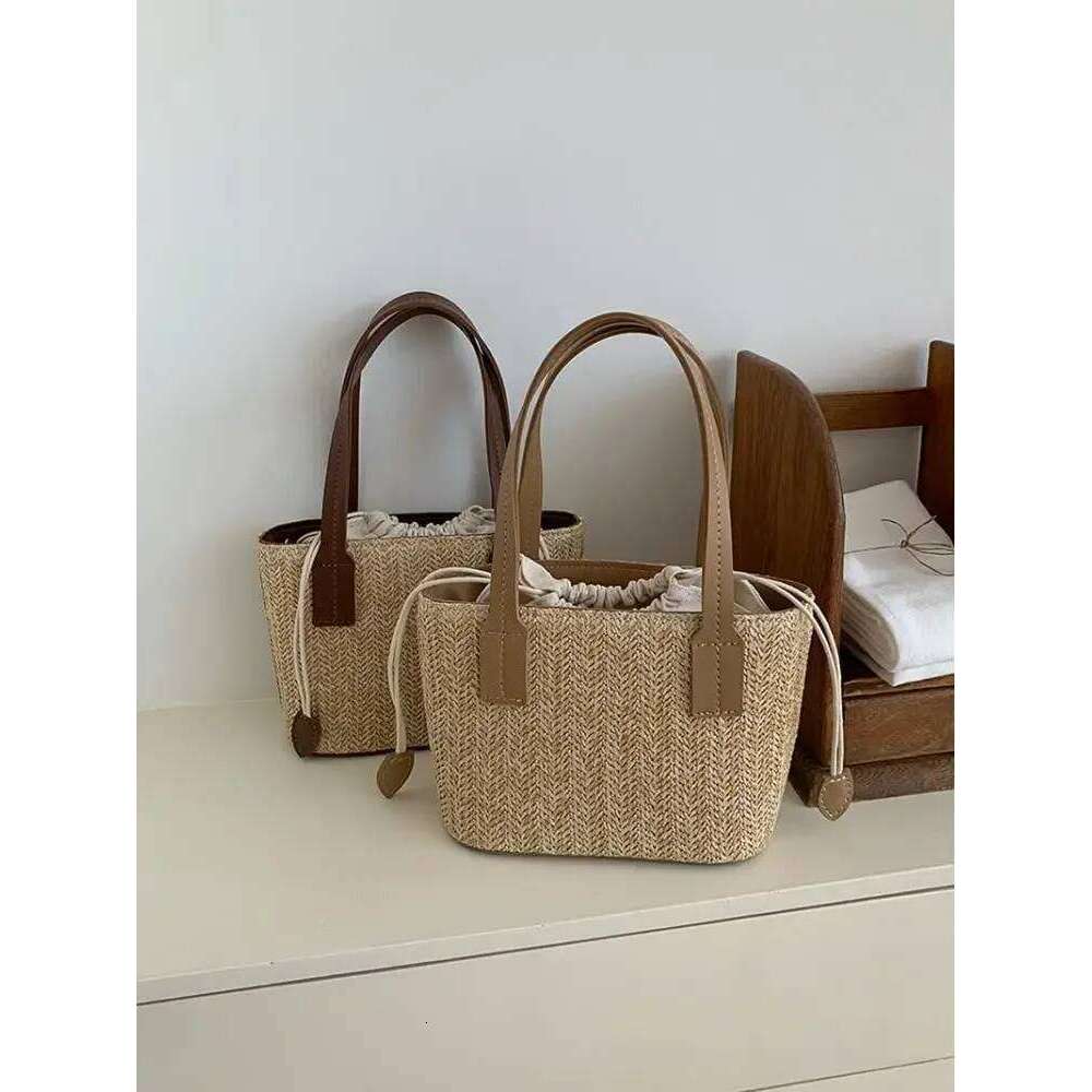 Leisure Grass Woven Handbag Drawstring Bucket One Shoulder Crossbody Women's Travel Bohemian Vacation Beach Bag