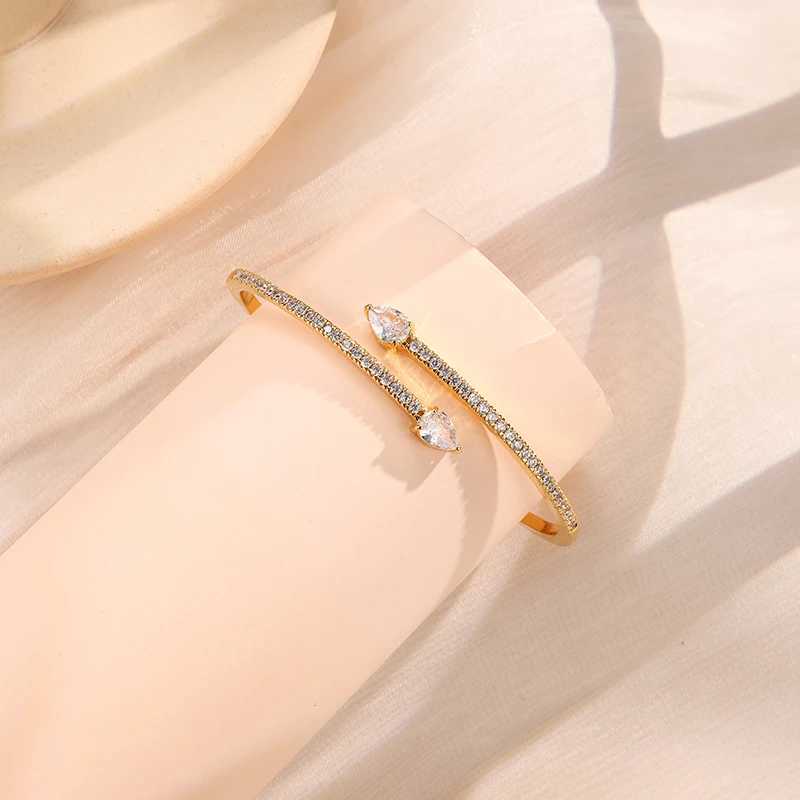 Sweet And Romantic Leaves Cubic Zirconia Suitable For Women To Wear And Fashionable Jewelry For Summer Travel Z250616