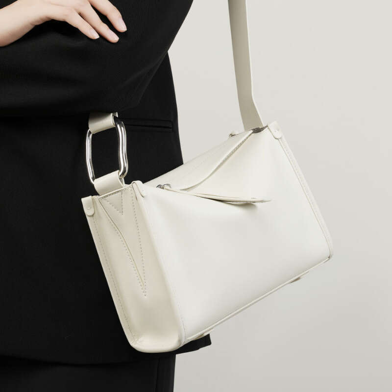 Women's 2025 New Large Capacity Crossbody High-end Toast for Work Commute Genuine Leather Shoulder Bag