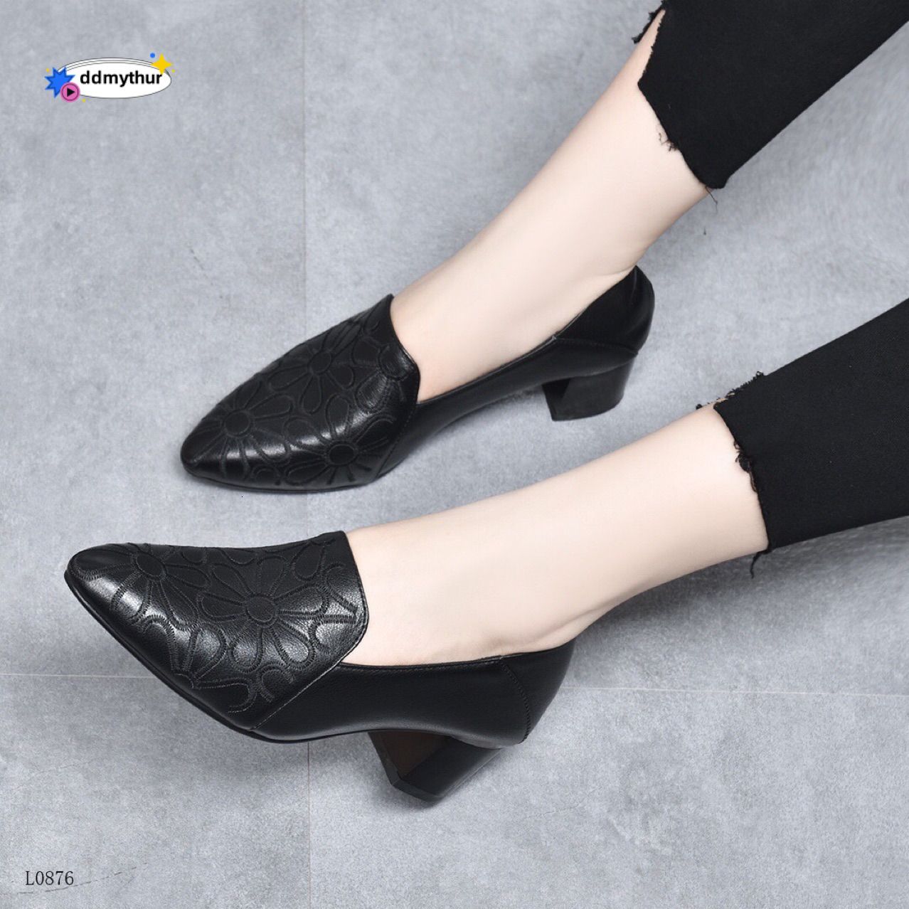 2024 Deep Mouth Pointed Toe Fashion Mid-Heel Work Internet Celebrity Wedge Spring and Autumn Embroidered Single Shoes for Women ddmythur
