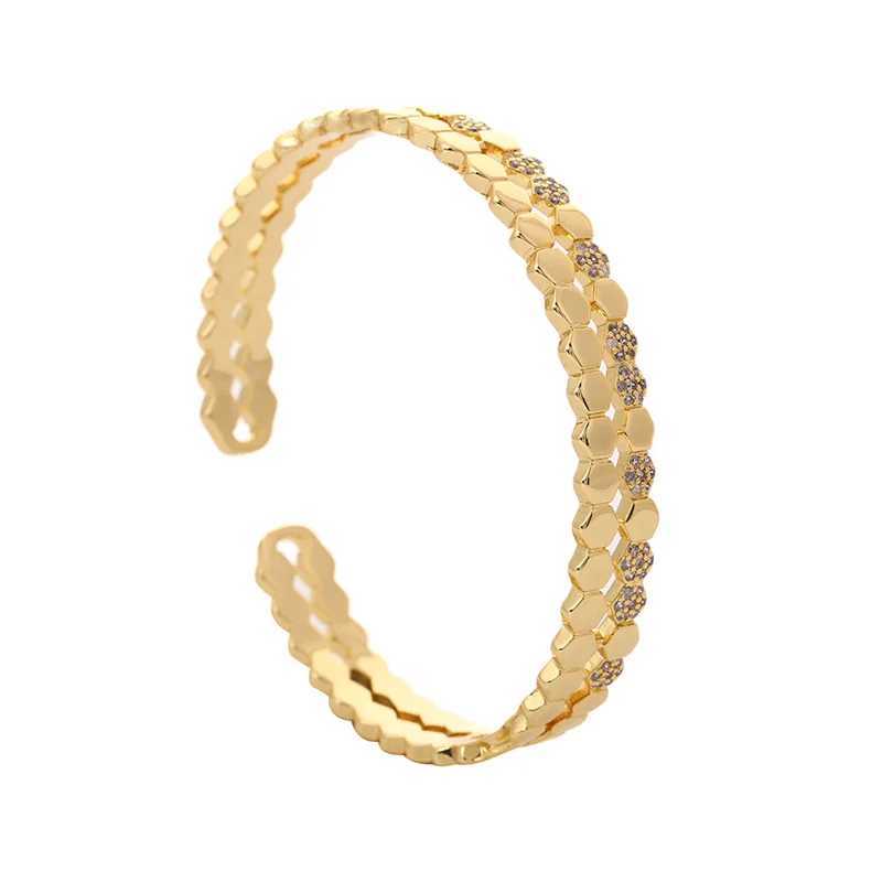 Titanium Steel 18k Gold Plated Bangles for Women Girls Trend Waterproof Jewelry Luxury Sparkling Zircon Cuff Bangle Z250616