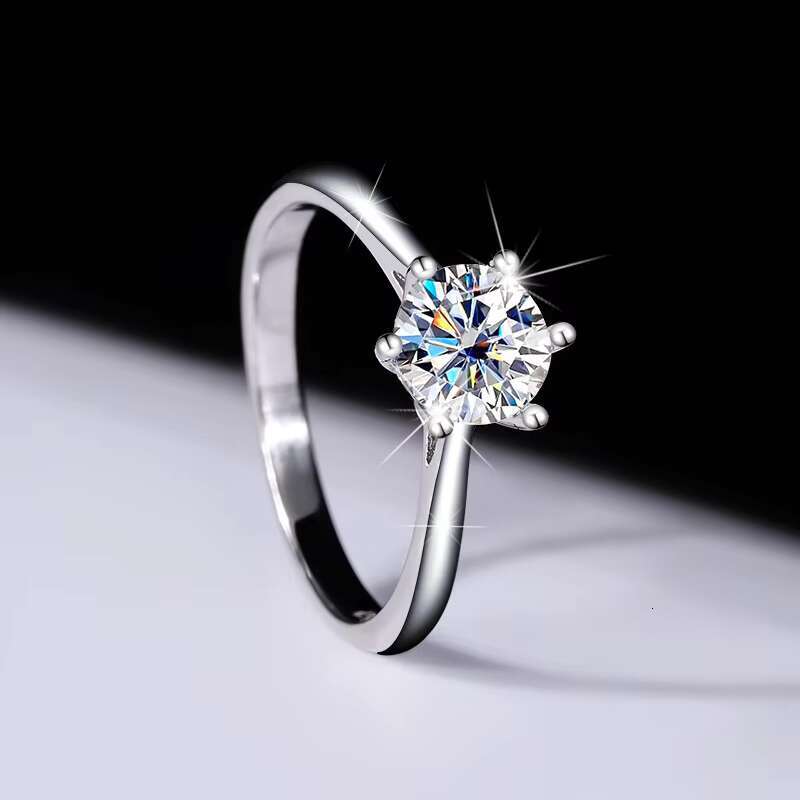 Fashion Classic Six Prongs Moissanite S925 Sterling Silver Wedding Engagement Ring for Women
