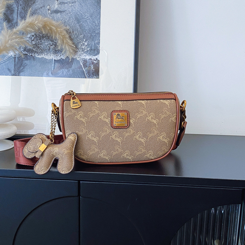 designer High-end Wide Shoulder Strap Pillow Bag for Women 2025 New Printed Dumpling Bag Versatile Shoulder Bag Crossbody Bag