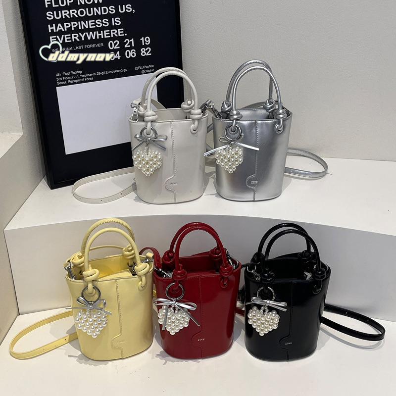This Year's Trend: Simple and Versatile Handbag for Women 2025 Spring Niche Stylish Bucket with a High-End Feel Crossbody Bag ddmynov