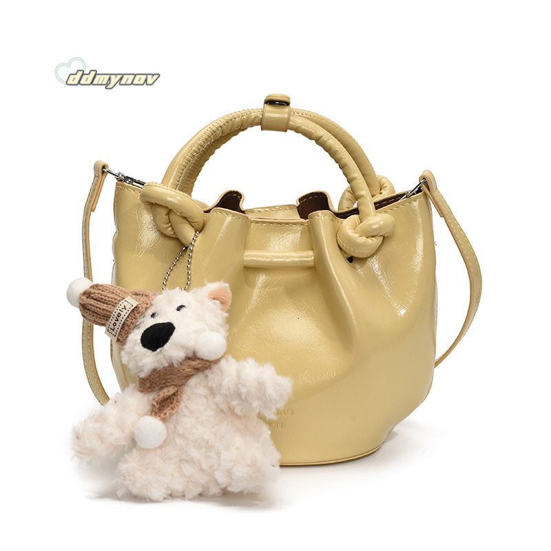 Super Popular Handheld Pleated Bucket for Women 2025 Spring High-end Fashion Versatile Commuter Shoulder Crossbody Bag Trend ddmynov ddmynov