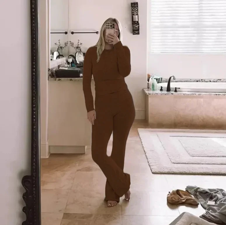 Women 2 Piece Lounge Sets Fold Over Short Sleeve Crop Top And Low Rise Flare Leggings Yoga Pants Set Tracksuit 250612