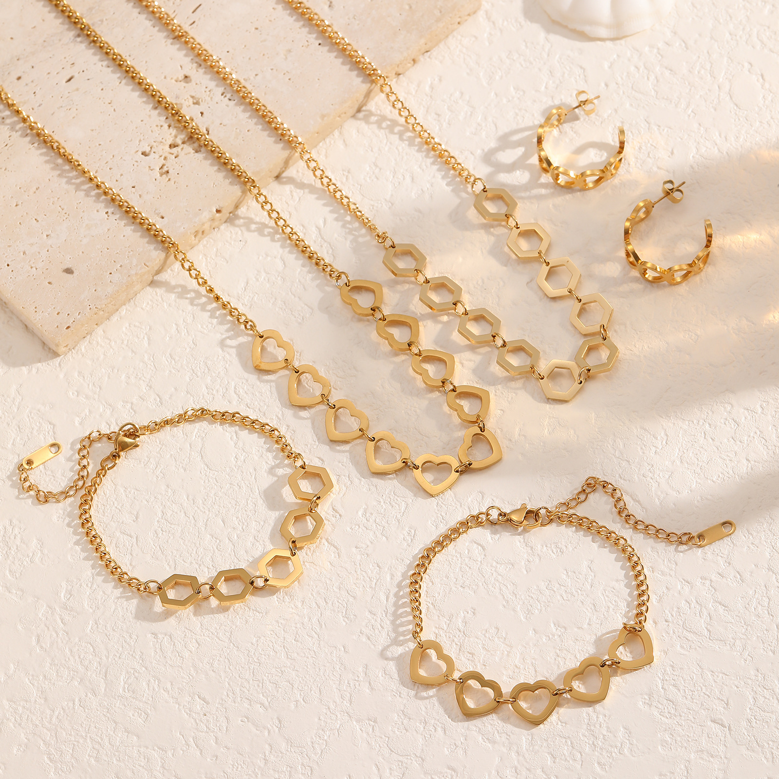 Korean Style Interlocking Stainless Steel Necklace for Women Versatile Jewelry Set Non-Fading Peach Heart Pendant