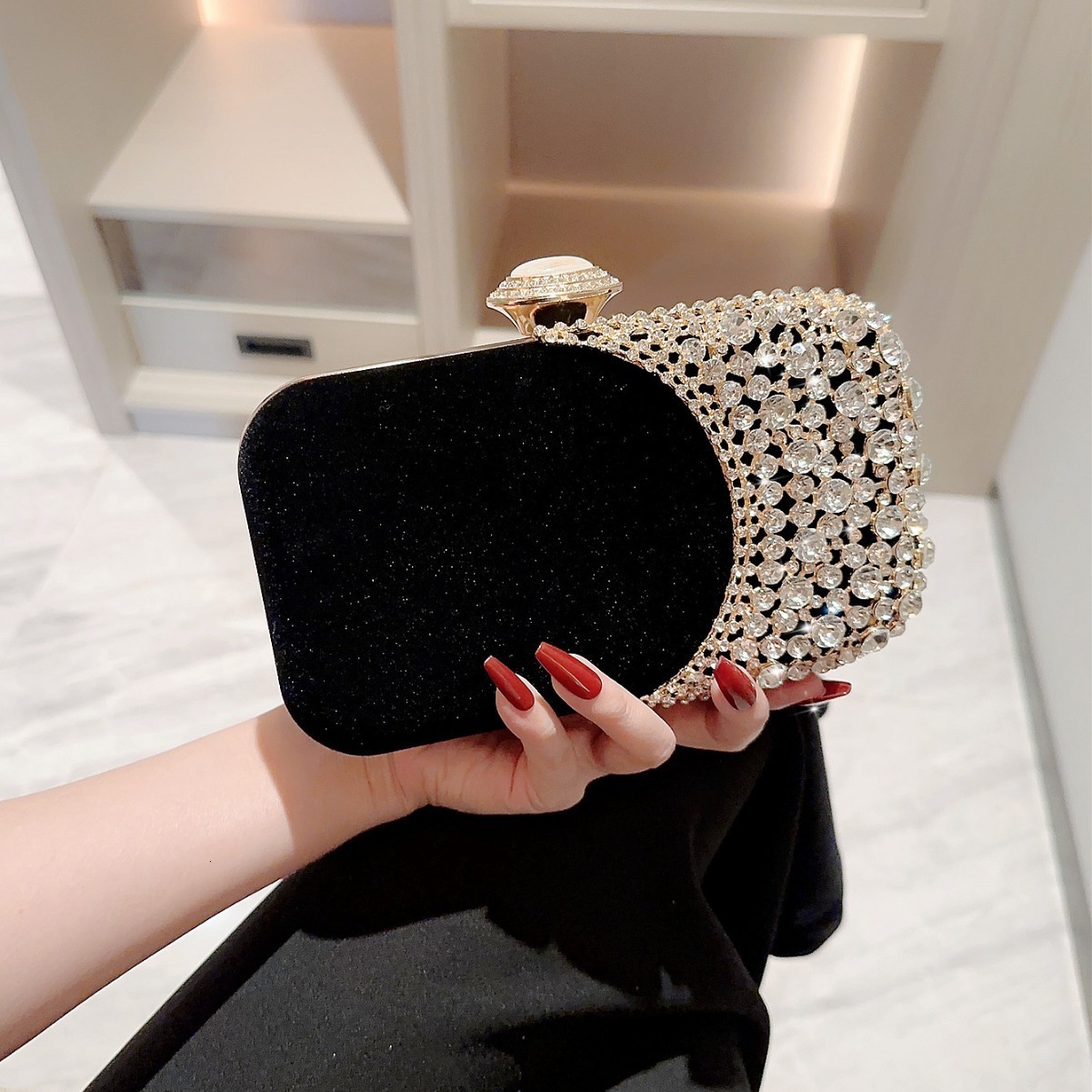 Free Shipping Designer Handbag Fashion New Velvet Banquet Bag High-end Box Bag Women's Luxury Evening Bag Square Buckle Evening Clutch Chain Bag