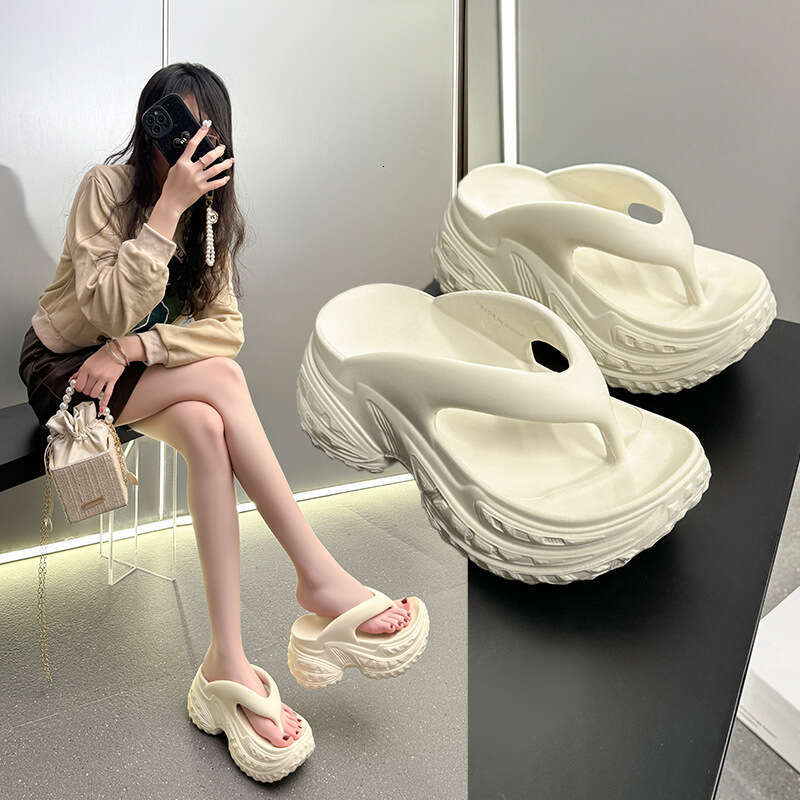 Women's Flip-Flops Indoor and Outdoor Thick Sole EVA Comfortable Fashionable Beach Sandals Korean Style Toe Post Slippers