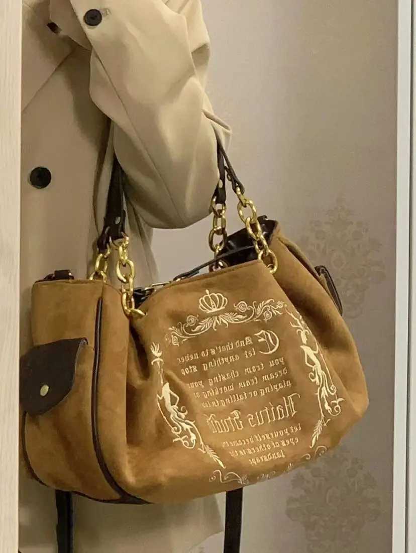 Small Niche Design Retro Artistic Gothic Letter Suede Large Bag Large Capacity Handheld Crossbody Bag Chain Tote Bag XJ2520616