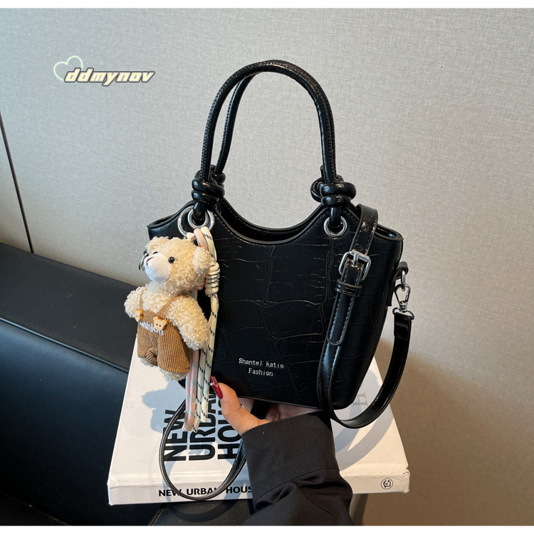 Niche Design Fashion Commuter Small Square Simple Exquisite Shoulder Handheld Elegant Crossbody Women's Bag ddmynov ddmynov ddmynov