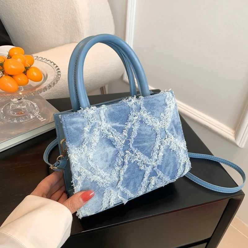 Womens Small Square Bag Diamond Shaped Pattern Raw Edge Shoulder Bag Fashion Trend Crossbody Bag XJ2520616