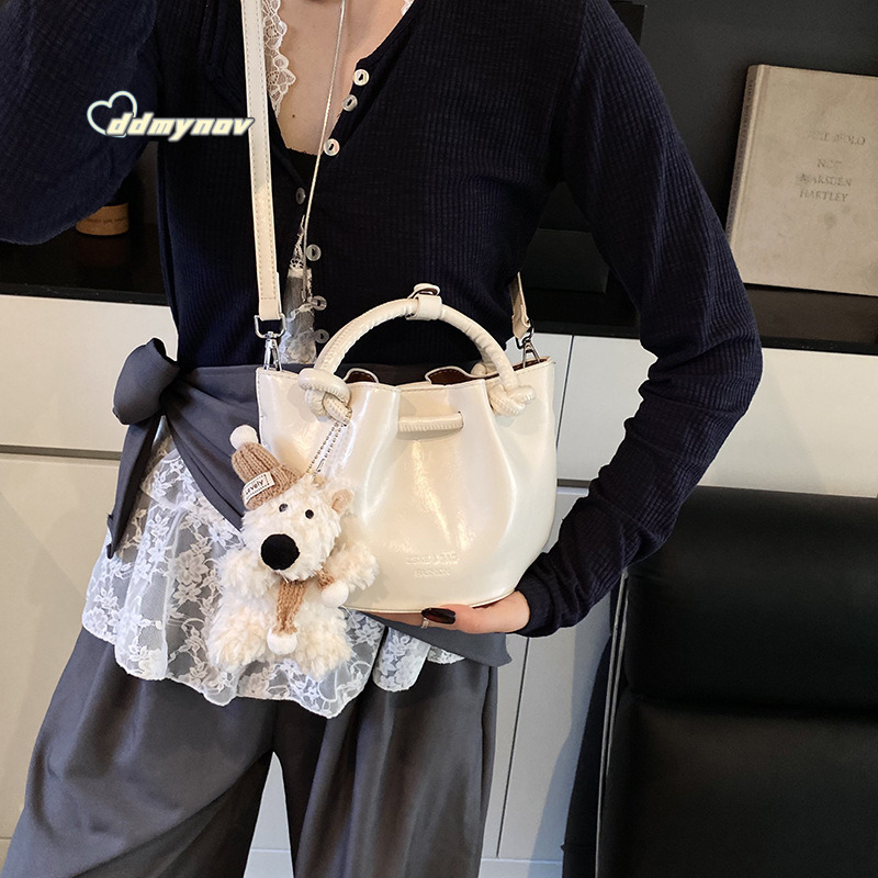 Super Popular Handheld Pleated Bucket for Women 2025 Spring High-end Fashion Versatile Commuter Shoulder Crossbody Bag Trend ddmynov ddmynov