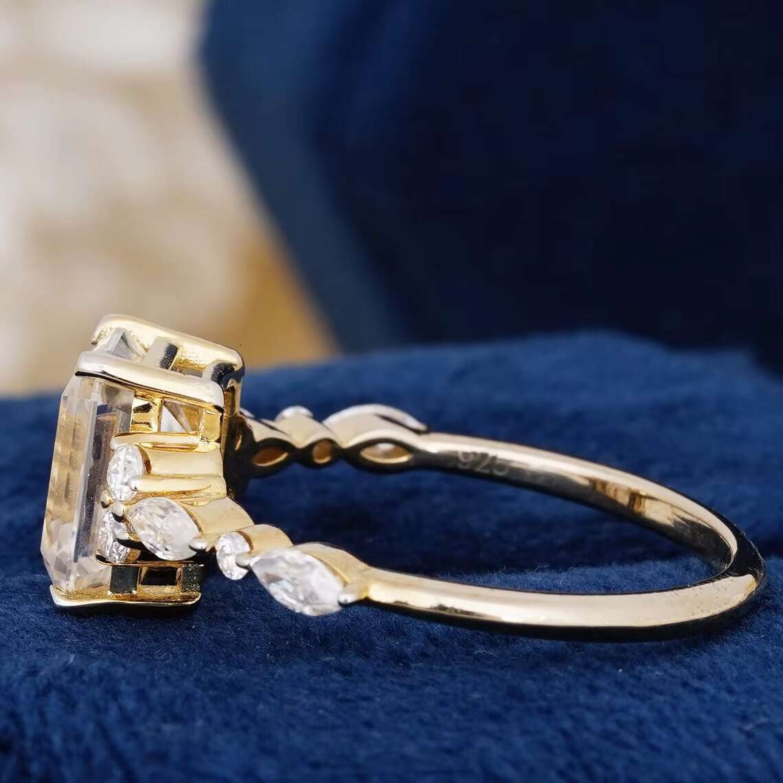 14k Real Gold 2.30Ct Emerald Cut Moissanite Diamond Studded Cluster Rings for Men and Women Fine Jewelry Collections