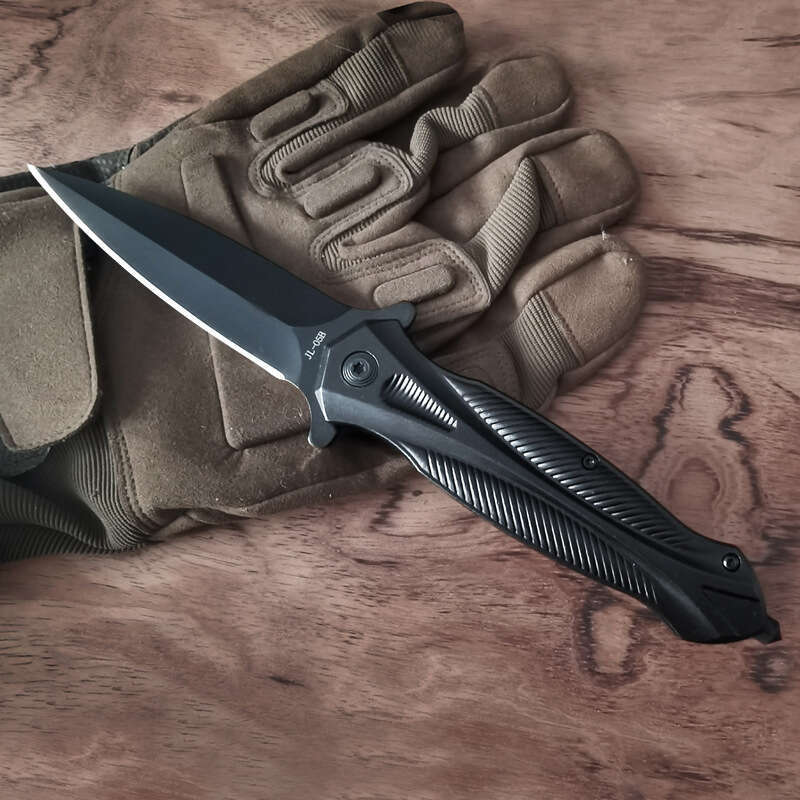 Outdoor Pocket Survival Military Disassembly Tool Short Black Butterfly 05B Folding Knife