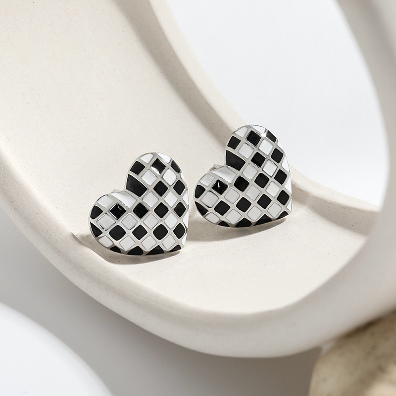 Women's Enamel Exquisite Earrings - Dainty Silver Tone Love Heart Earrings for Her with Elegant Hoops & Choker Design Ear Studs Choker Style Love