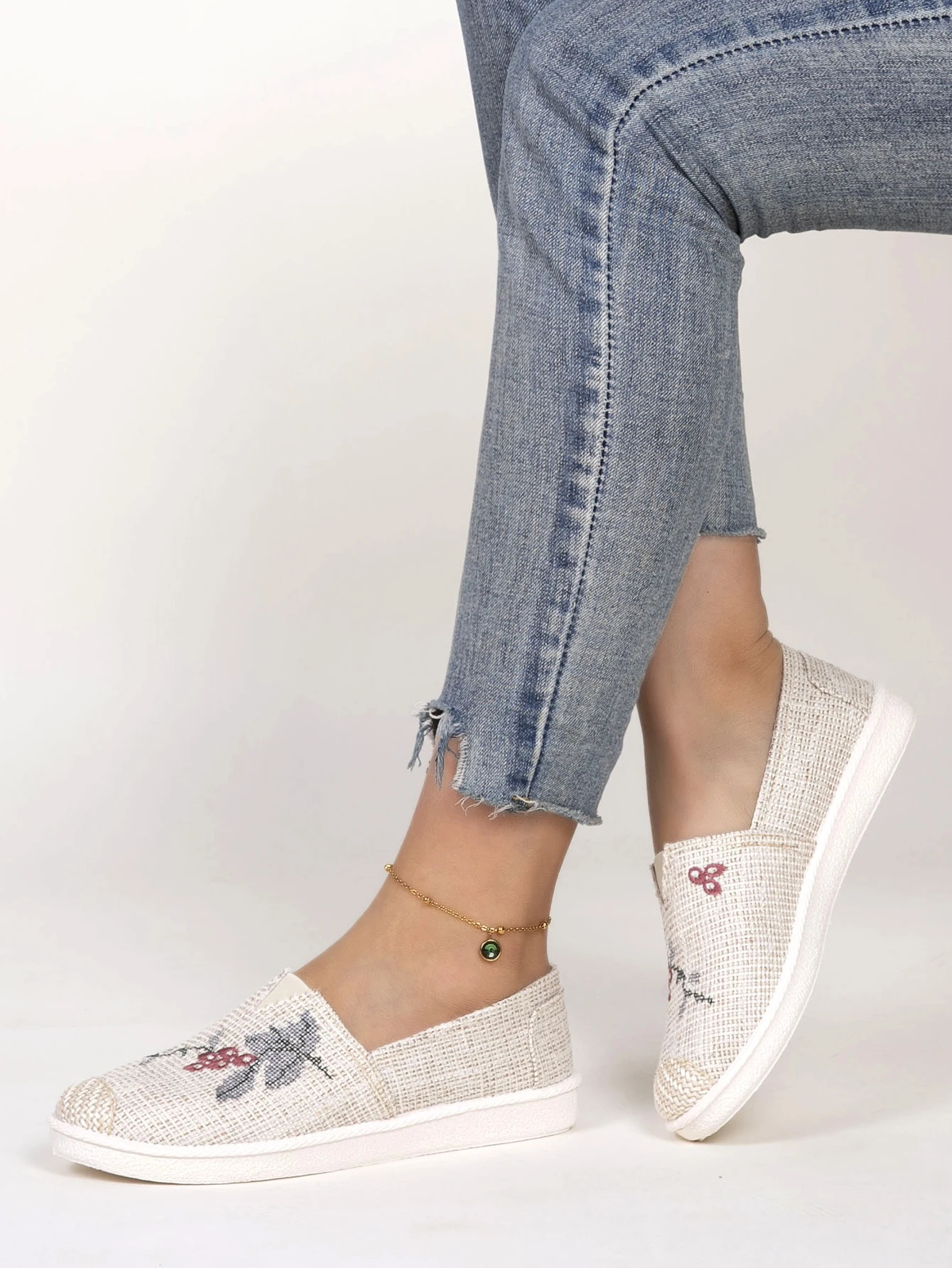 Spring womens sports shoes fashionable breathable lightweight non-slip wear-resistant casual sports shoes flat shoes 250613