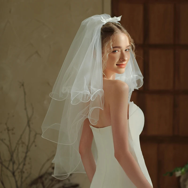 V377 three-layer curled girly veil white short wedding po styling prop hair clip style wedding dress wedding accessories 250610