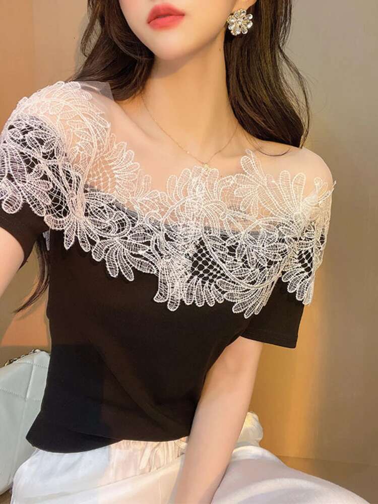 T Shirt for Women Black Lace Off Shoulder Tops Woman Cotton Short Sleeve Japanese Vintage Fashion Korean Popular Clothes Yk2 Emo