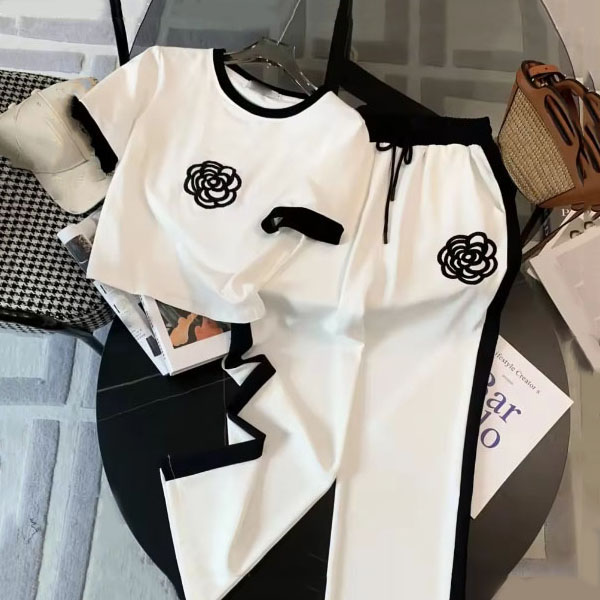Womens Two Piece Short - Elegant Rose Embroidered Top and Wide Leg Pants, Korean Style Autumn Set C260312