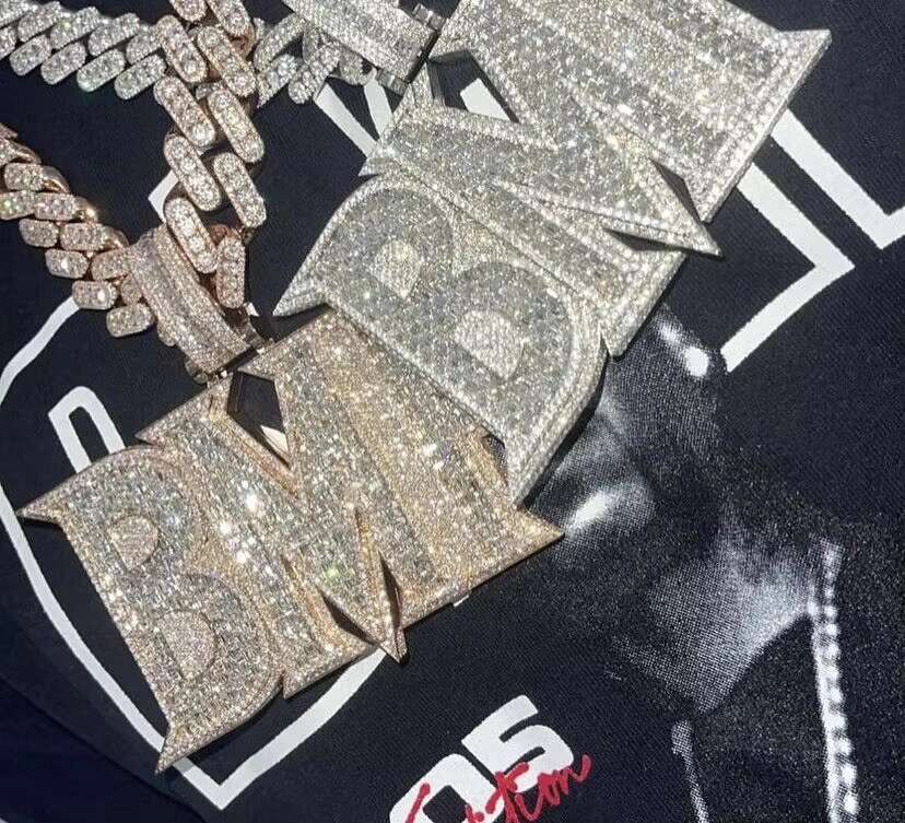 New Hip Hop Design VVS Moissanite Iced Out Baguette Diamonds Letter Initial Name Plate Jewelry Personalized Custom Made Pendants