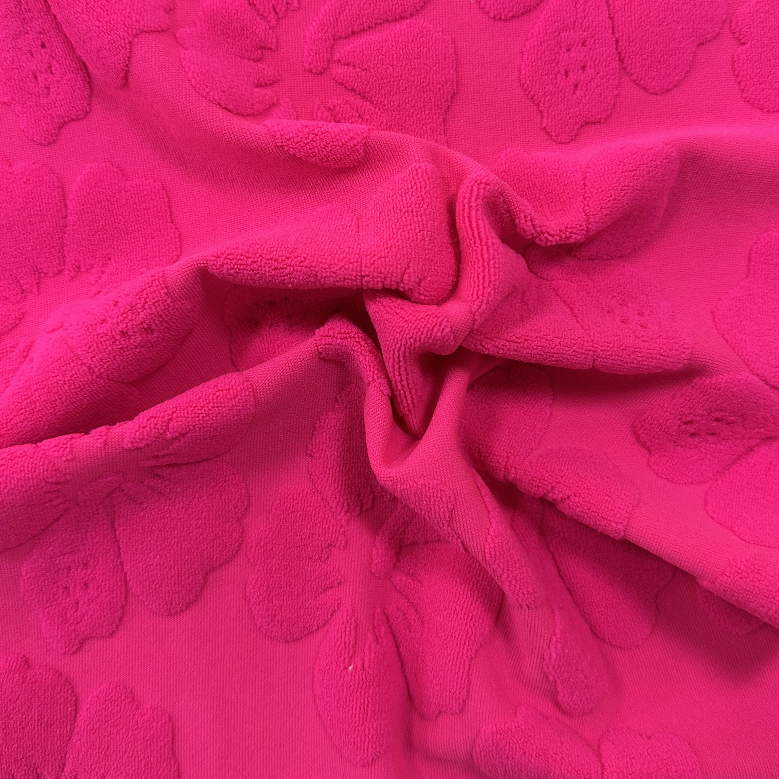 Men's Athletic Wear: Durable Nylon & Flexible Spandex Blend for Intense Workouts