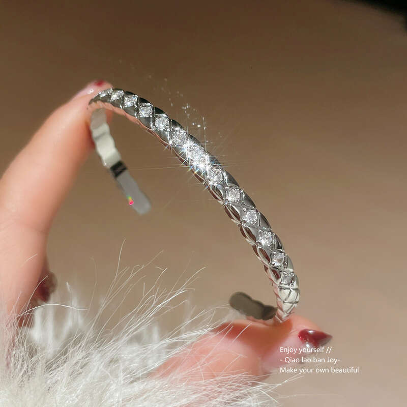 Luxury jewelry designer bracelet Real Gold Plated Zircon Rhombus Open High-end Sense Bracelet Light Personality New Style Women's Jewelry gift pa