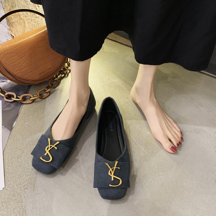 Elegant and versatile women's flat formal shoes 2025 new arrivals fashionable hot selling ballet shoes green and black free shipping