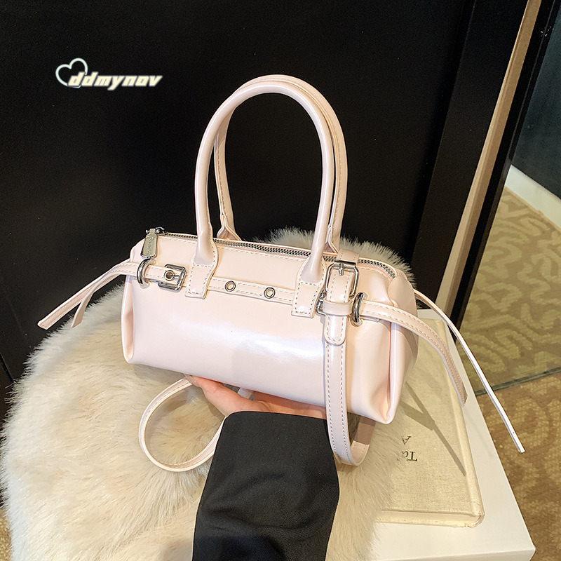 Korean Style Niche Handbag Baguette for Women 2025 Spring Fashionable Design Personality Commuter Shoulder Crossbody Bag ddmynov ddmynov ddmynov ddmyn