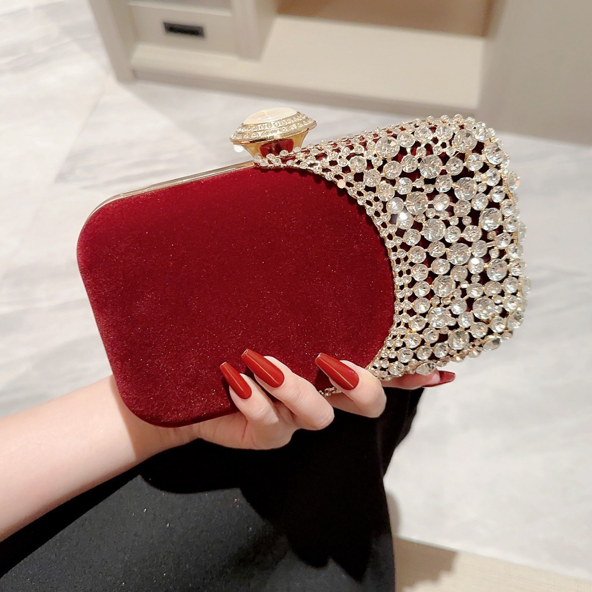 Free Shipping Designer Handbag Fashion New Velvet Banquet Bag High-end Box Bag Women's Luxury Evening Bag Square Buckle Evening Clutch Chain Bag
