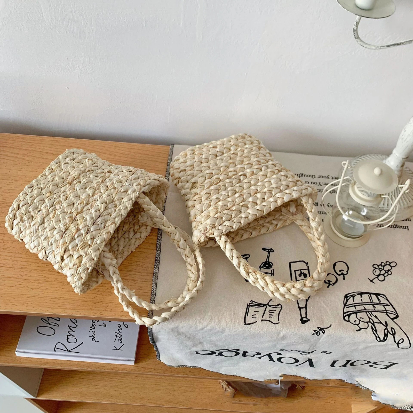 INS Style Handmade Childrens Bag Natural Grass Woven Portable Bucket Basket Beach Kids Fashion Accessories 250615