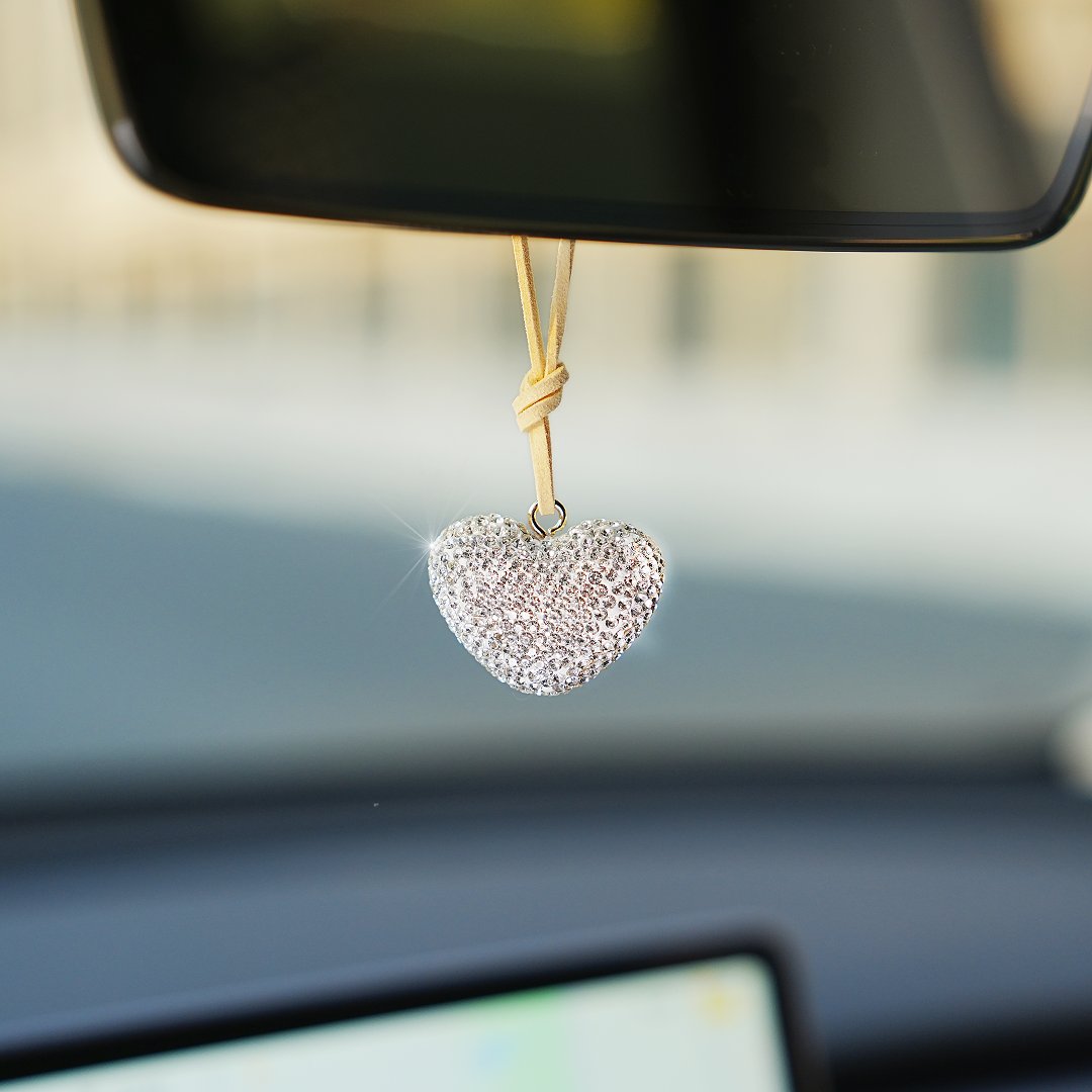 Fashion girls car pendant with diamonds love heart shiny exquisite adjustable car rear-view mirror pendant ornaments accessories couple