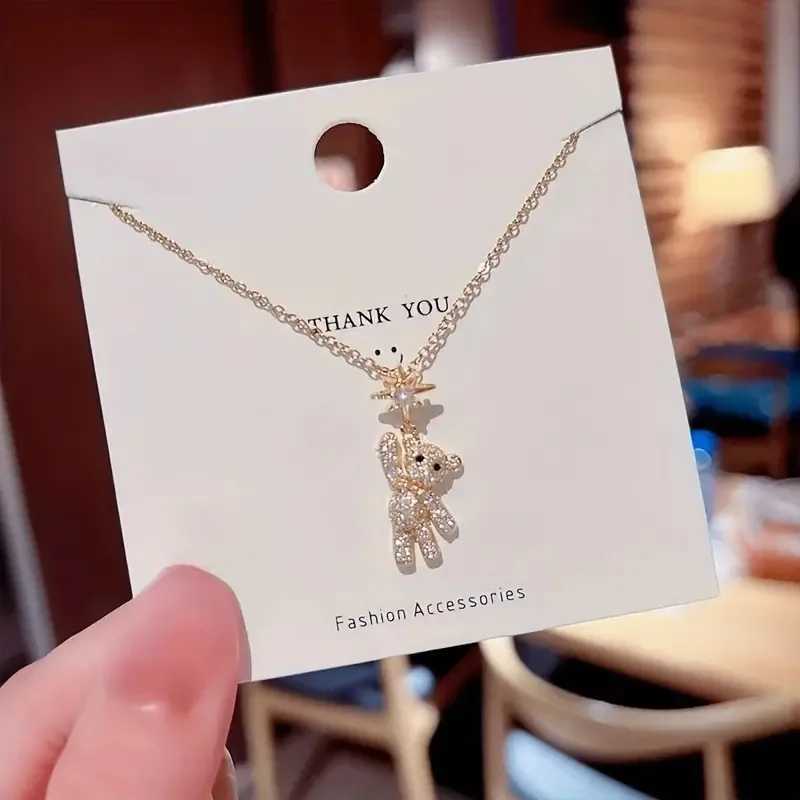 New Fashion Sparkly Cute Bear Pendant Necklaces for Women Train Exquisite Clavicle Chain Jewelry Girls Birthday Gift W250616