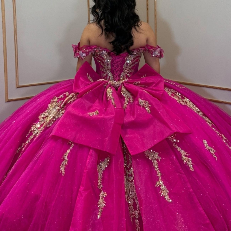 Rose Red Shiny Quinceanera Dresses Ball Gown Off The Shoulder Applique Lace Beading Crystal Bow Tull Sweet 16 Dress Vestidos 15 De Anos