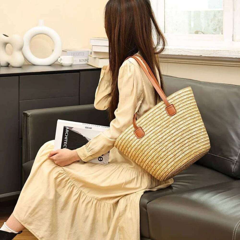 Casual large-capacity handbag, summer beach straw woven bag, casual vacation single-shoulder commuting tote bag