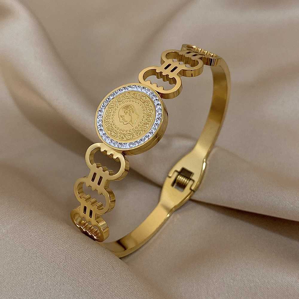 Fashion Rhinestone Coin Gold Plated Stainless Steel Irregular Geometric Wide Cuff Bangle Waterproof Jewelry Z250616
