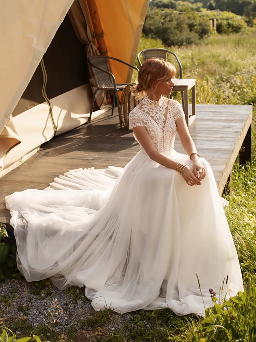 Vintage Boho Wedding Dress Lace High Neck A Line Tulle Princess Hollow Bare Back Short Sleeves Bridal Gowns Robe De Mariee Free shipp