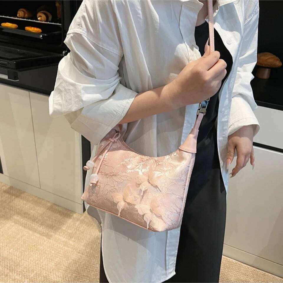 Butterfly Embroidery Chinese Style Small Crossbody Tote Bags For Women Designer Silk Handbags And Purses Shoulder Bag Sac