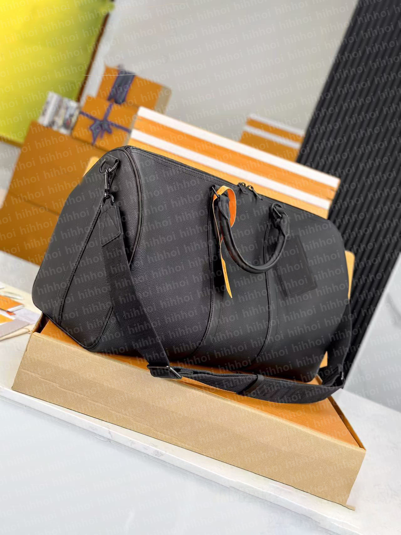 Designer Duffle bag Classic 45CM 50CM Travel bag luggage leather Large capacity handbag Vacation Preferred totes shoulder Bags Easily organize your world travels