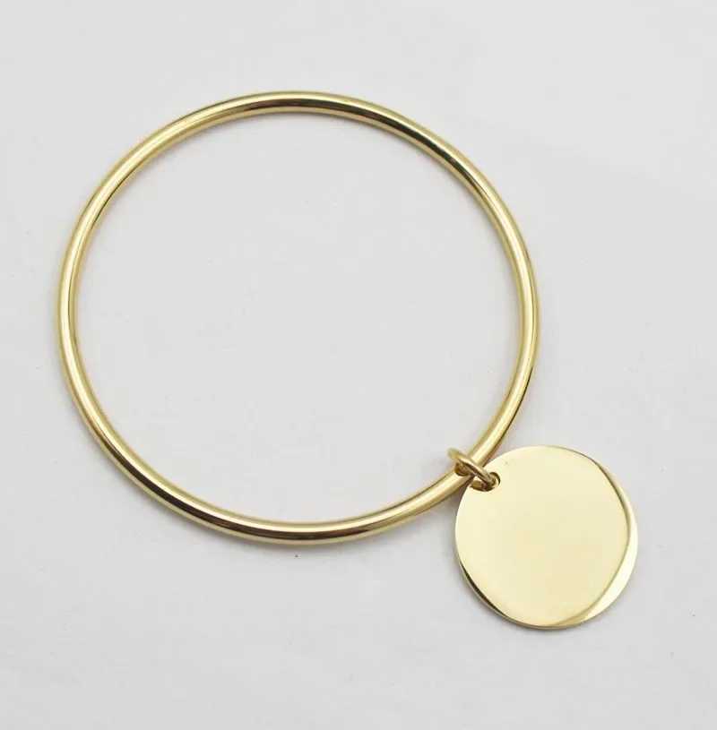 Classic Round Golden Charm Bangle Stainless Steel Women Fashion Jewelry Gold Color Z250616